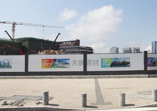 深圳施工用什么圍擋？建議選用深圳大通裝配式鋼圍擋