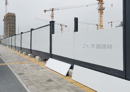A類烤漆鋼圍擋半龍骨款-深圳建筑項目工程施工圍擋案例-A/B/C類圍擋-深圳市大通建材有限公司鋼圍擋生產定制廠家