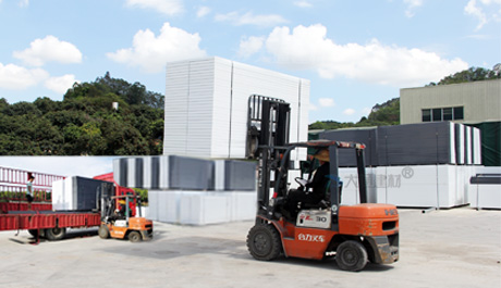 大通建材，工地圍擋，施工圍擋廠家，貨源穩(wěn)定，自由工廠生產(chǎn)銷(xiāo)售。